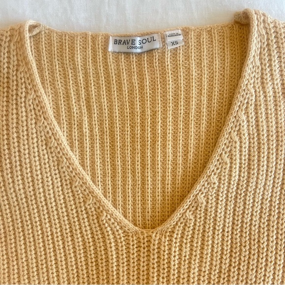 BRAVE SOUL Long Sleeve Oversized V neck Ribbed Knit Sweater in butter yellow - Picture 8 of 8